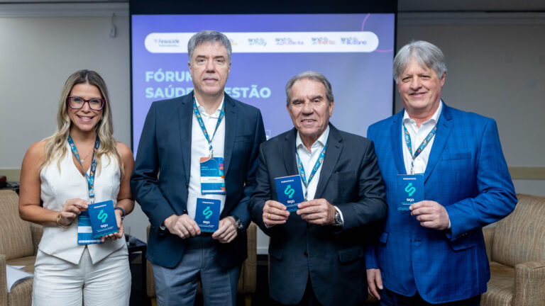 Caravana da Saúde realiza fórum de gestão e entrega passaportes do programa SIGA em Campinas