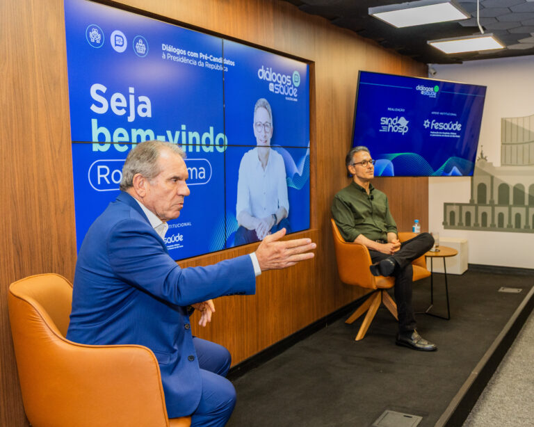 Romeu Zema participa do Diálogos da Saúde